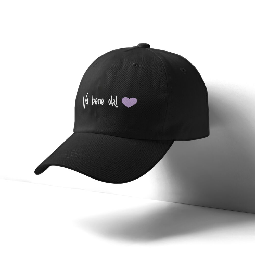 Cappello comix va bene ok nero con cuore